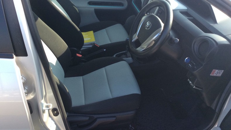 内装前方シート