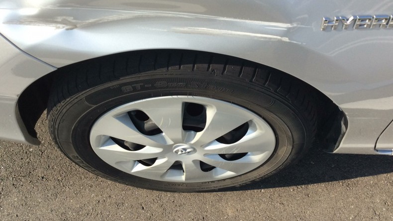 タイヤホイール前