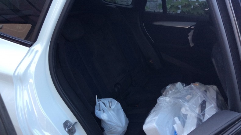 内装後方シート