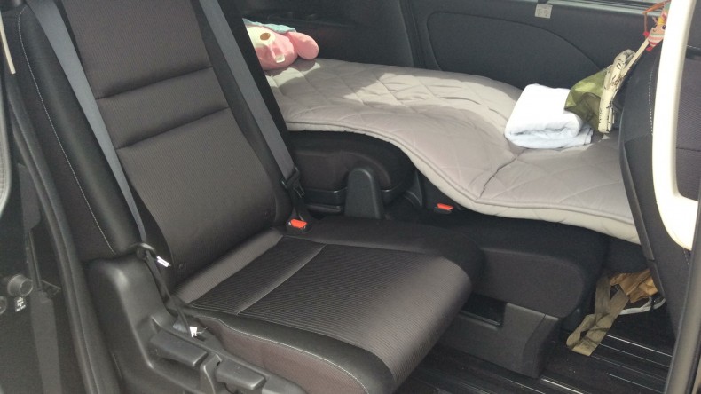 内装後方シート