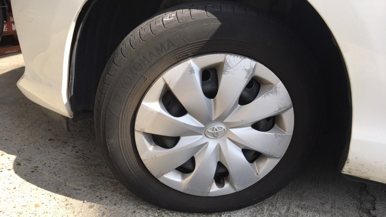 タイヤホイール前