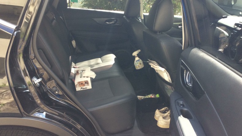 内装後方シート