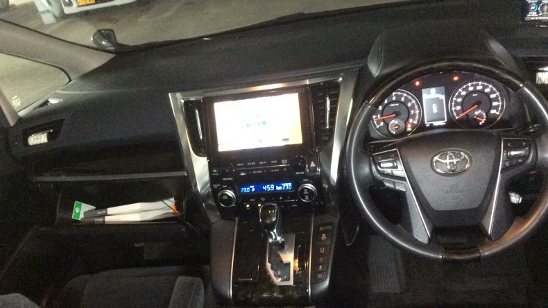 内装インパネ全体