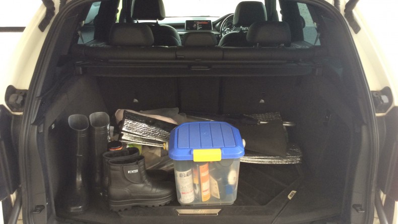 内装トランク