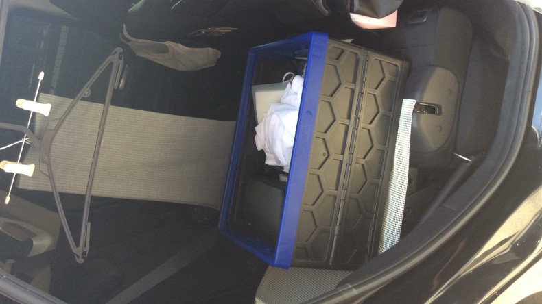 内装後方シート