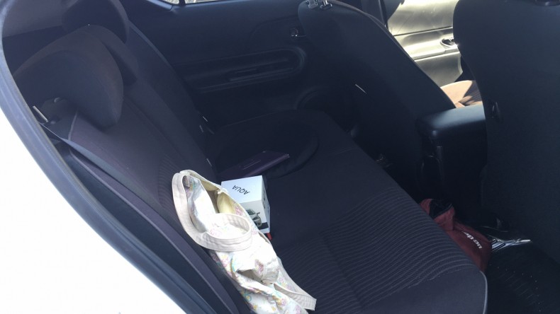 内装後方シート