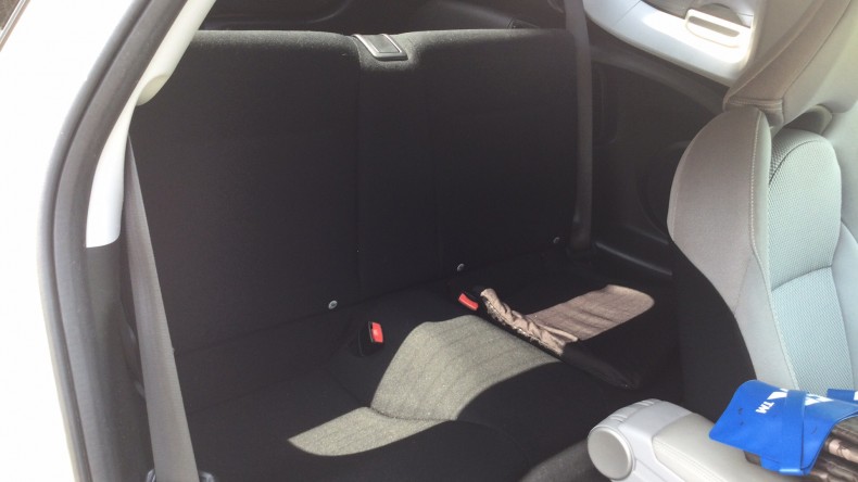 内装後方シート