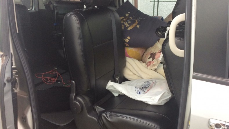 内装後方シート