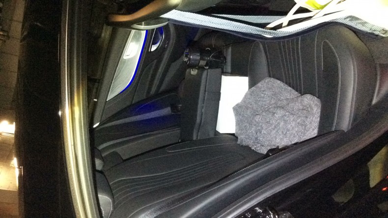 内装後方シート