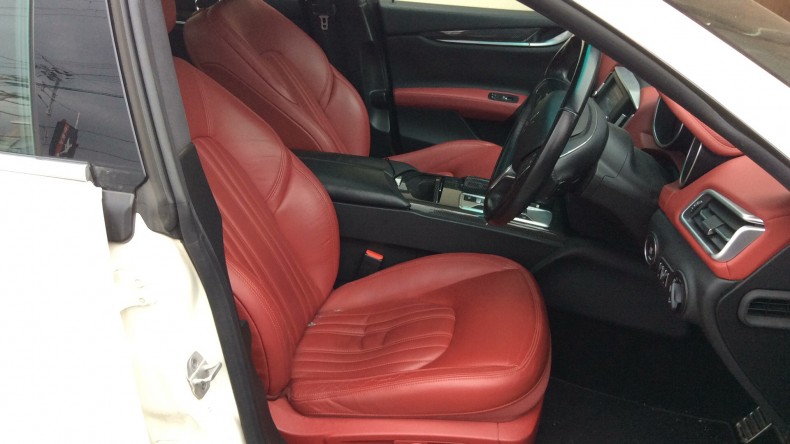 内装前方シート