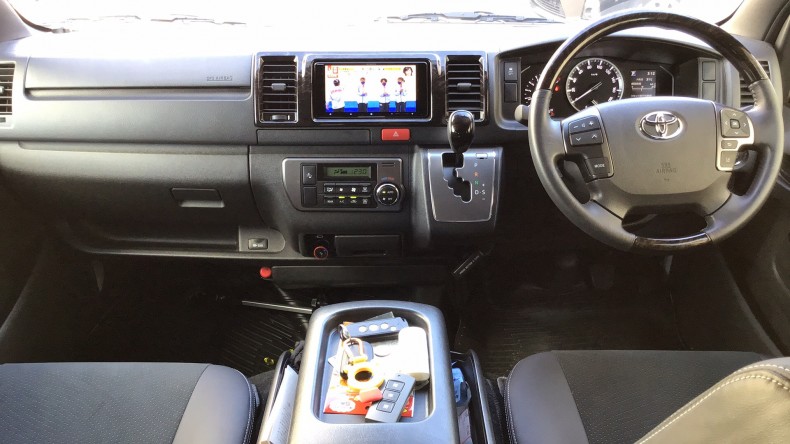 内装インパネ全体