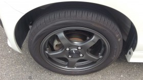 タイヤホイール前