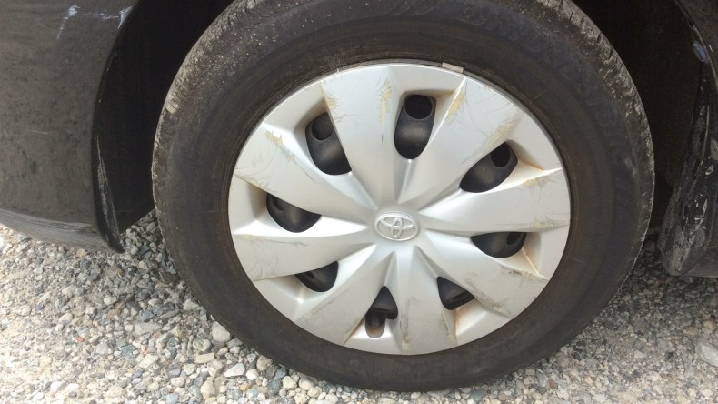 タイヤホイール前