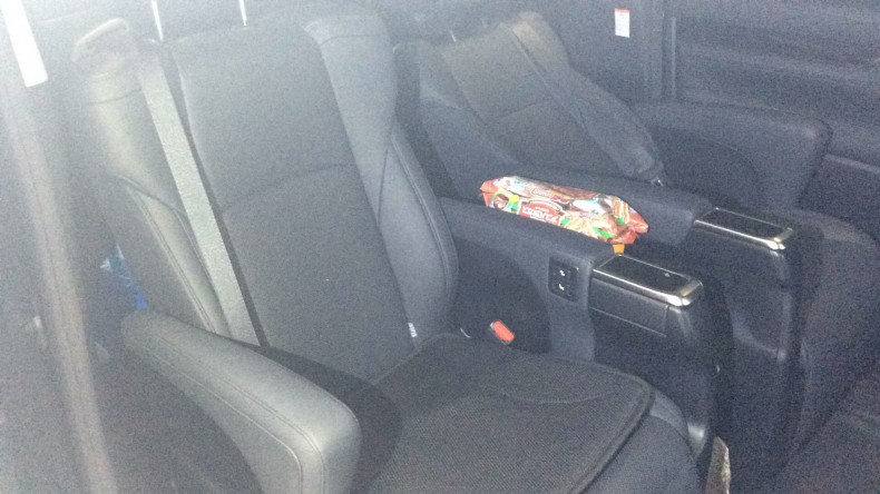 内装後方シート