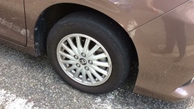 タイヤホイール前