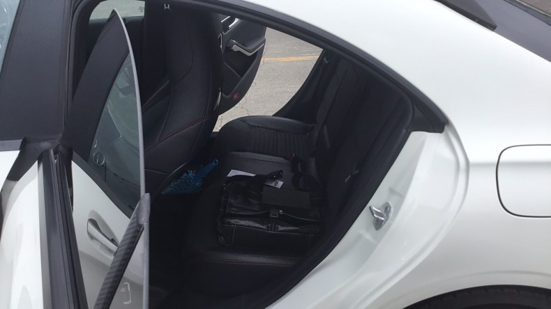 内装後方シート