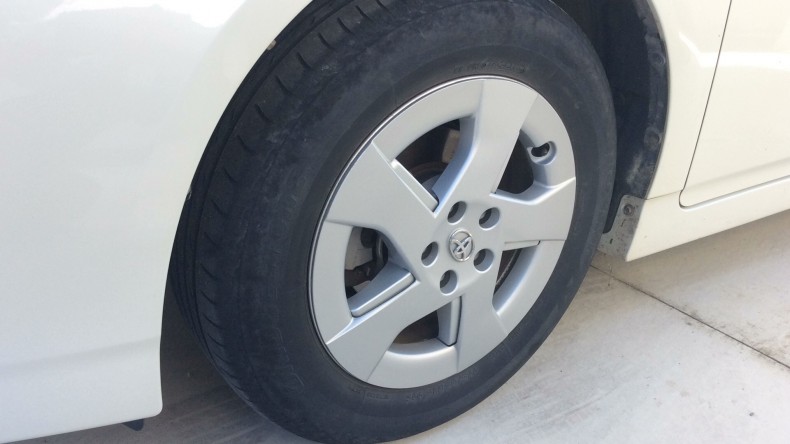 タイヤホイール前