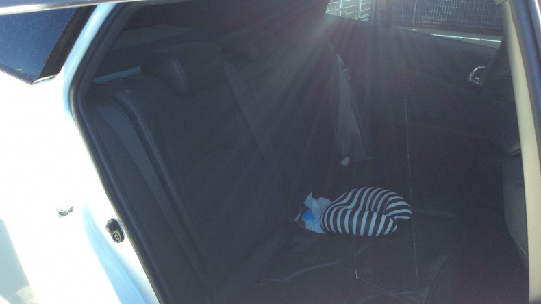 内装後方シート