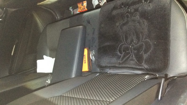 内装後方シート