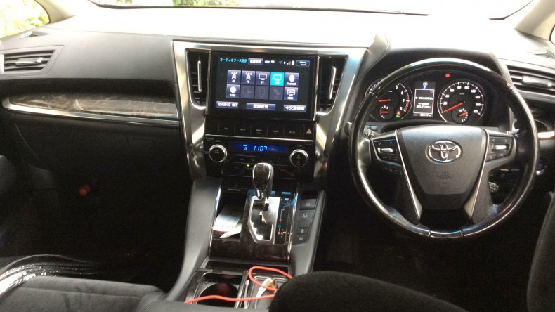 内装インパネ全体