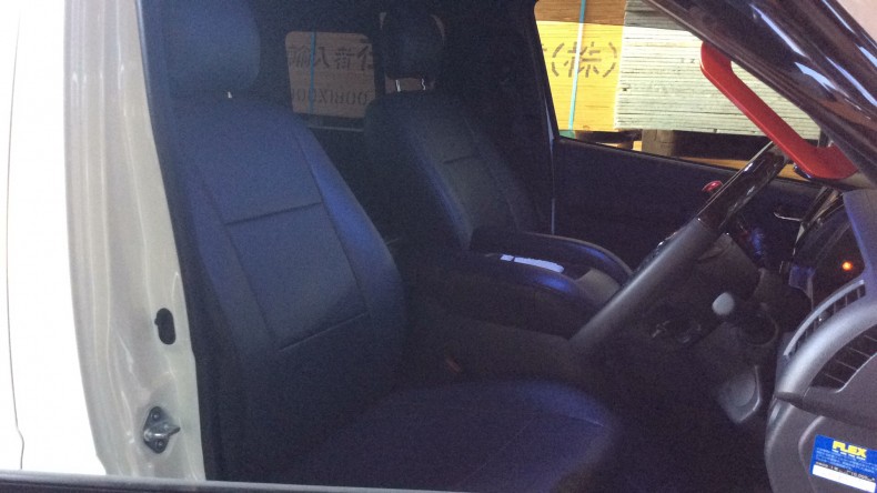 内装前方シート