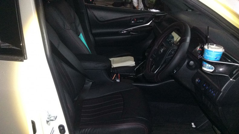 内装前方シート