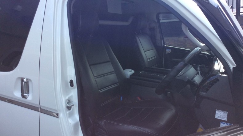 内装前方シート