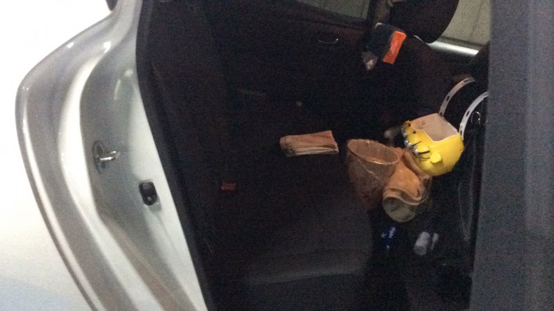 内装後方シート