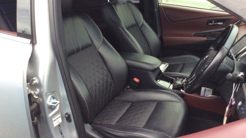 内装前方シート