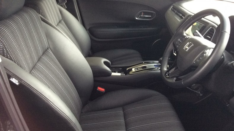 内装前方シート