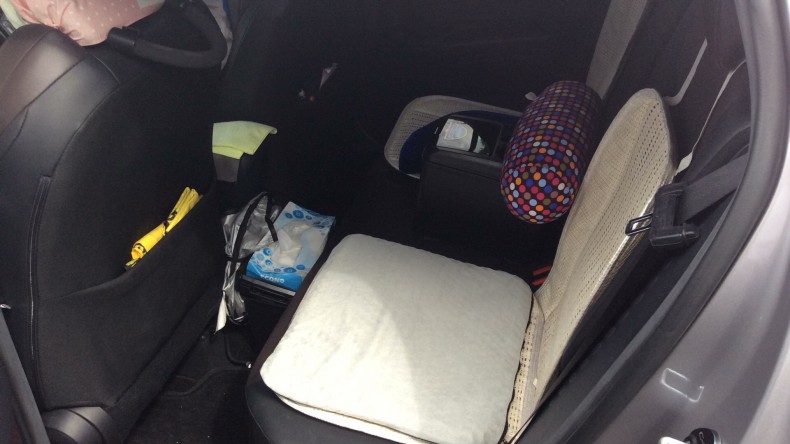 内装後方シート