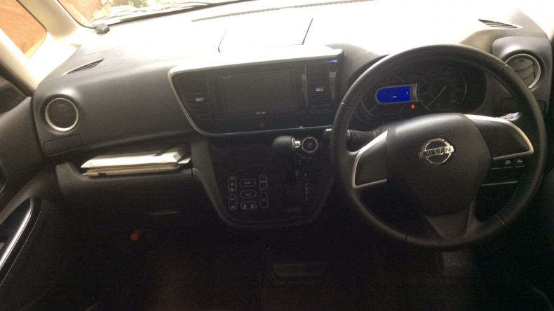 内装インパネ全体