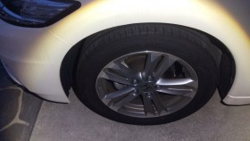 タイヤホイール前