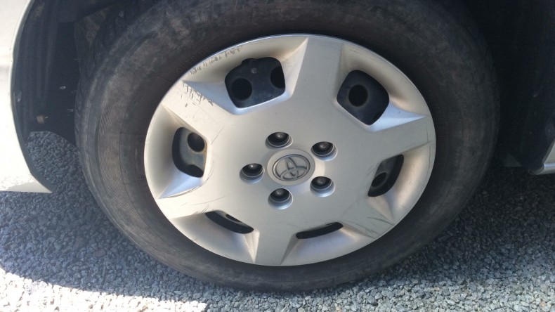 タイヤホイール前