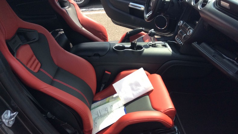 内装前方シート