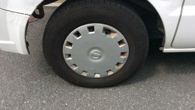 タイヤホイール前