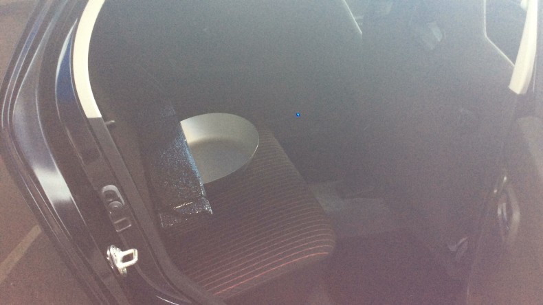 内装後方シート