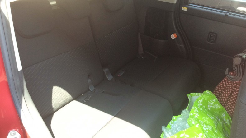 内装後方シート