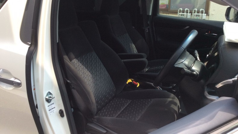 内装前方シート