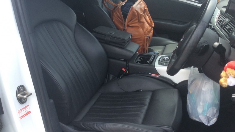 内装前方シート