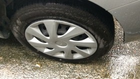 タイヤホイール前