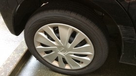 タイヤホイール前