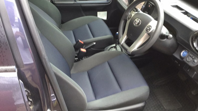 内装前方シート