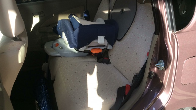 内装後方シート