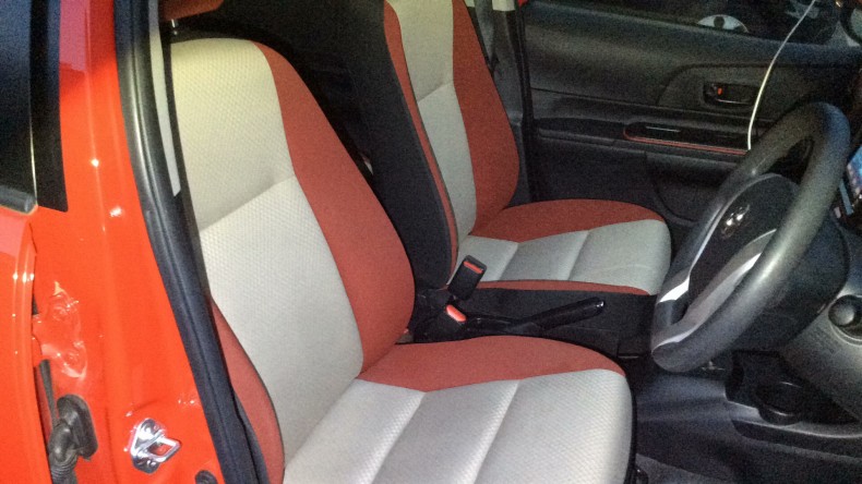 内装前方シート