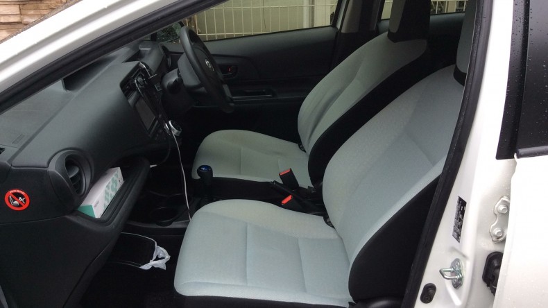 内装前方シート