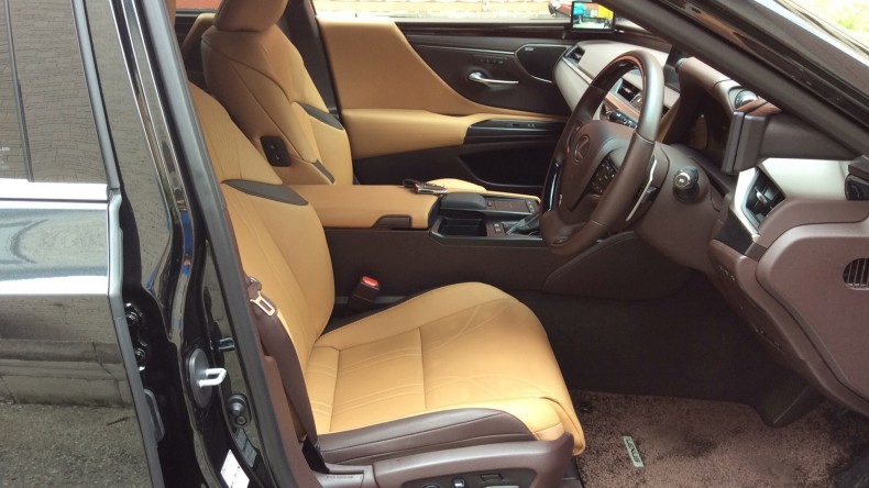 内装前方シート