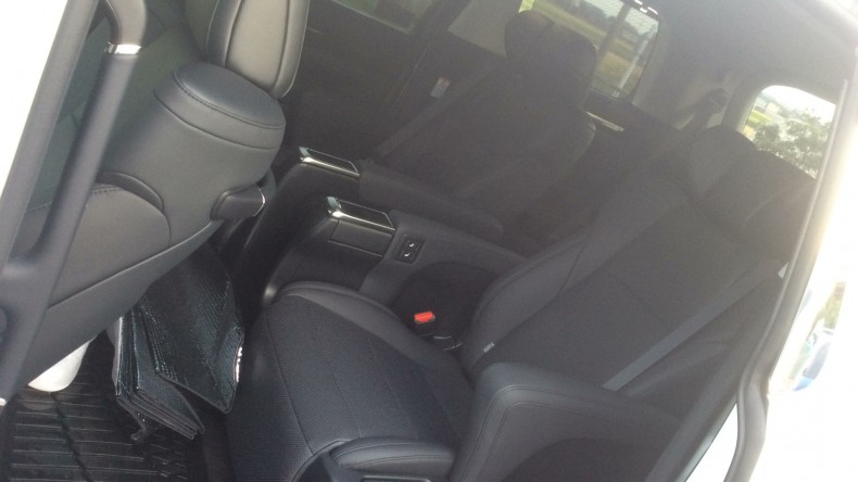 内装後方シート