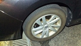 タイヤホイール前