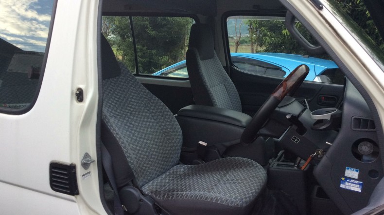 内装前方シート